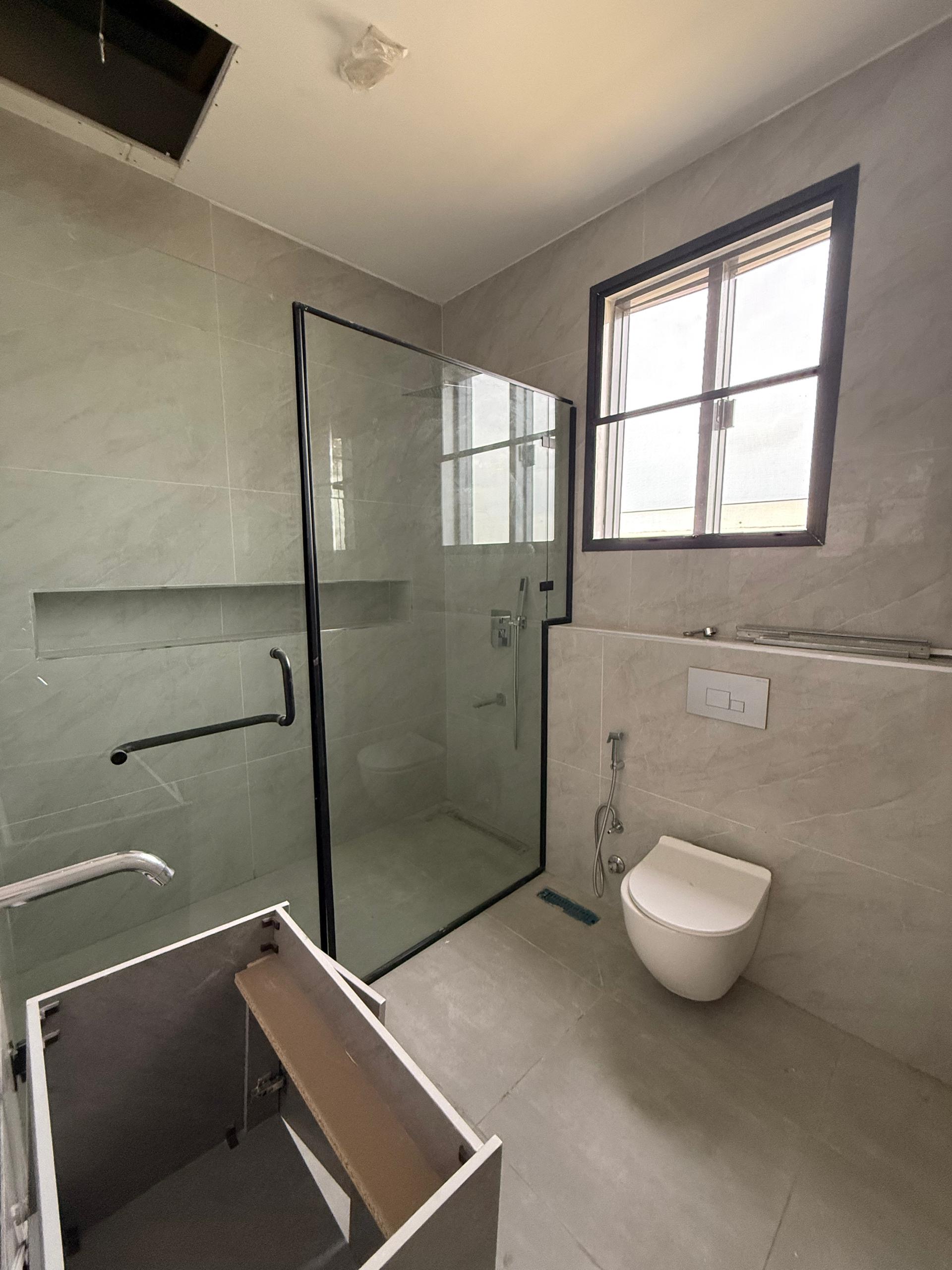 LUXURY 5 BEDROOM SEMI-DETACHED DUPLEX FOR SALE - image 12