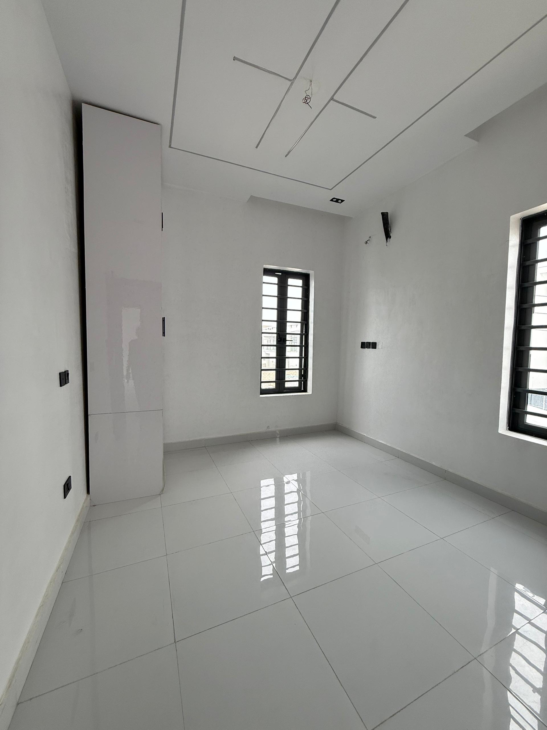 FASTEST CLICK! π₯ JUST 1 UNIT LEFT Newly Built 4-Bedroom Detached Duplex for Sale - image 8