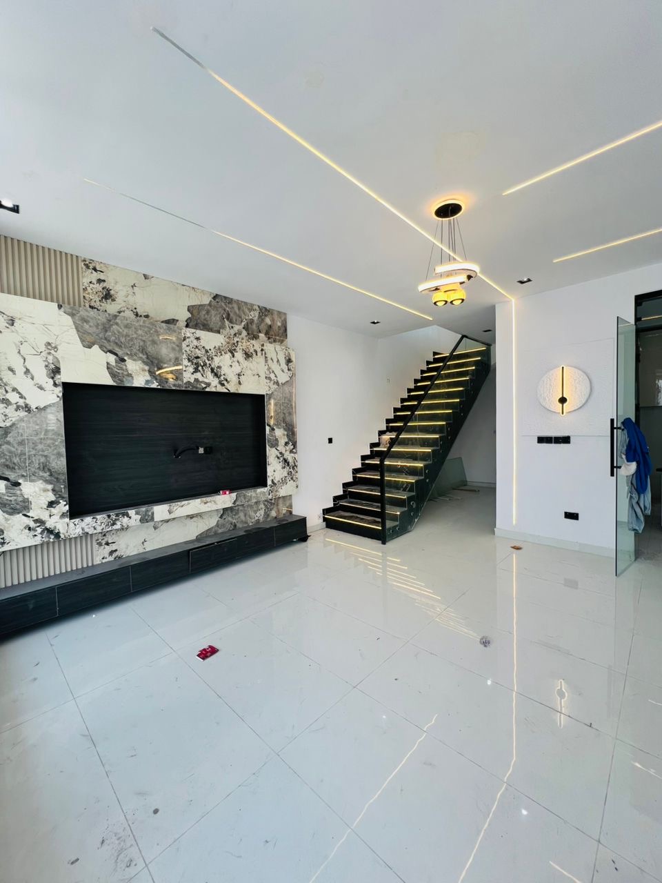 FOR SALE: 4 BEDROOM SEMI-DETACHED DUPLEX WITH BQ - image 8