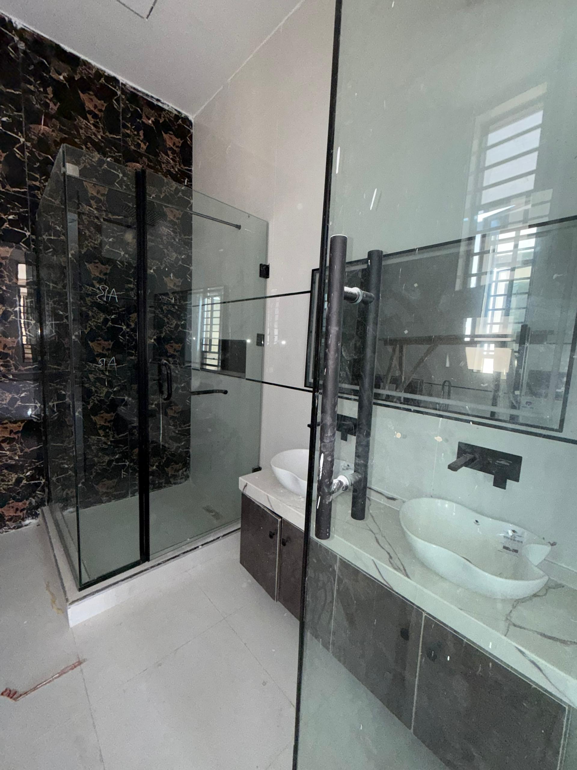 SPACIOUS 5 BEDROOM FULLY DETACHED DUPLEX WITH POOL FOR SALE - image 18