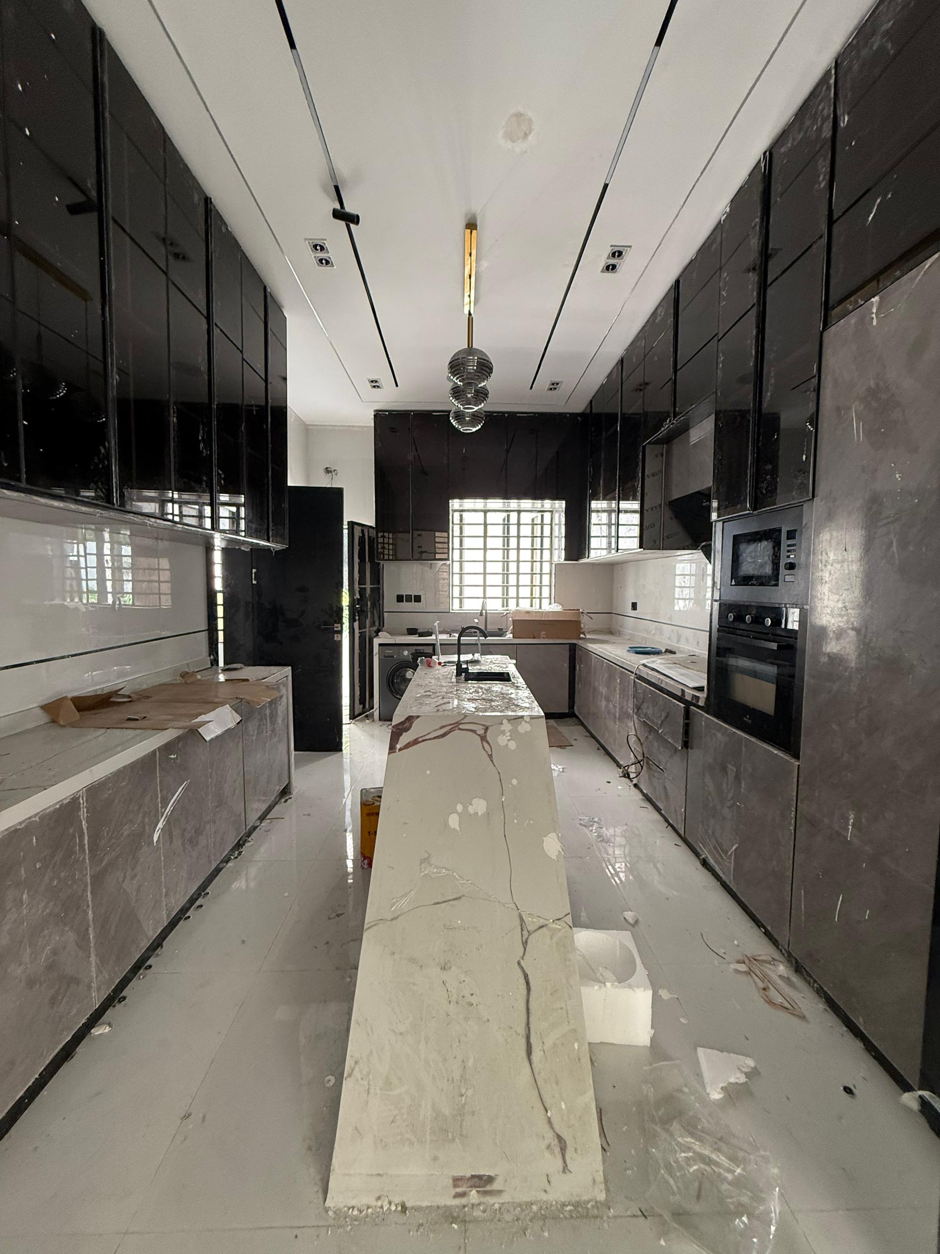 SPACIOUS 5 BEDROOM FULLY DETACHED DUPLEX WITH POOL FOR SALE - image 14