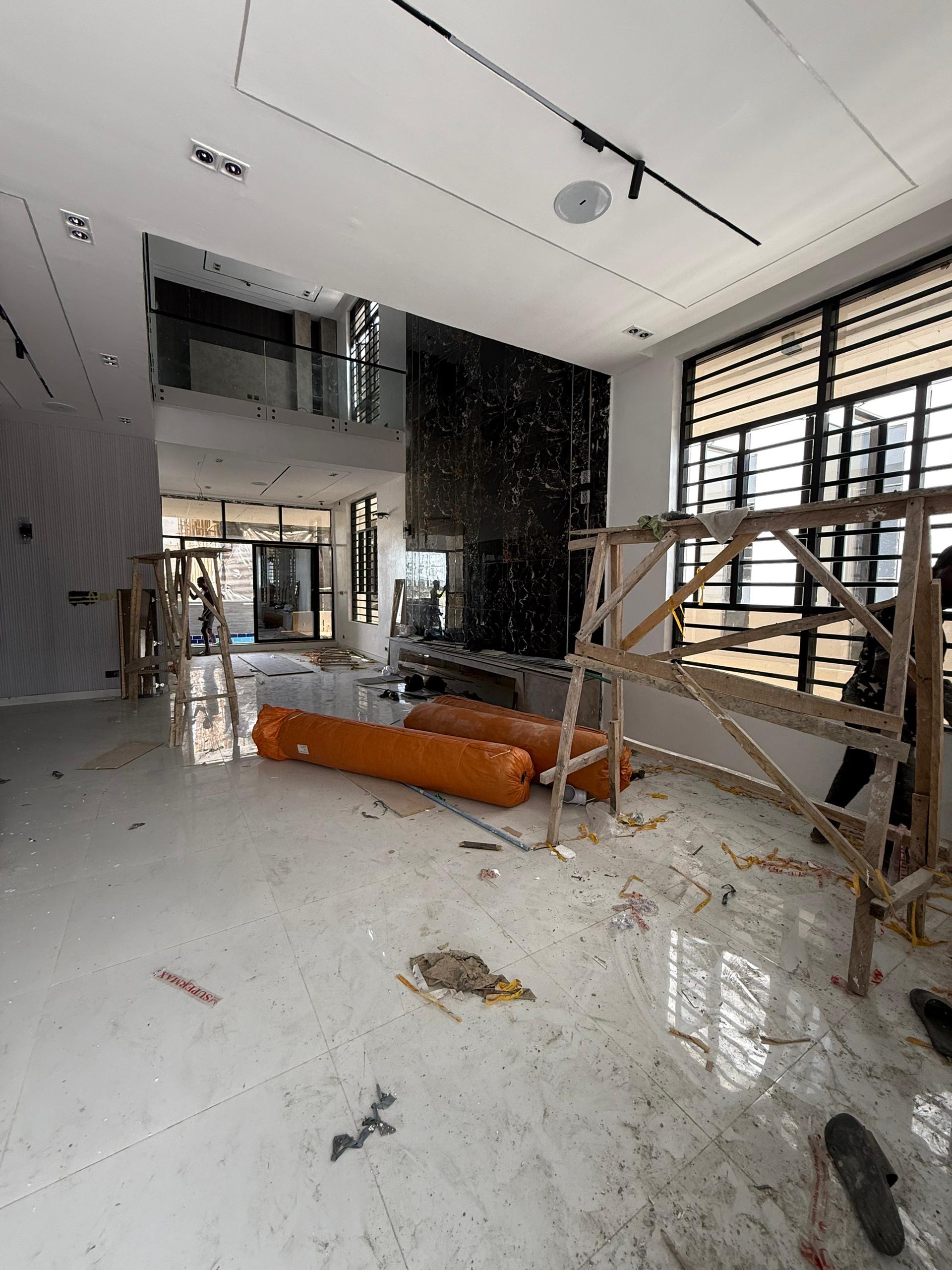 SPACIOUS 5 BEDROOM FULLY DETACHED DUPLEX WITH POOL FOR SALE - image 6