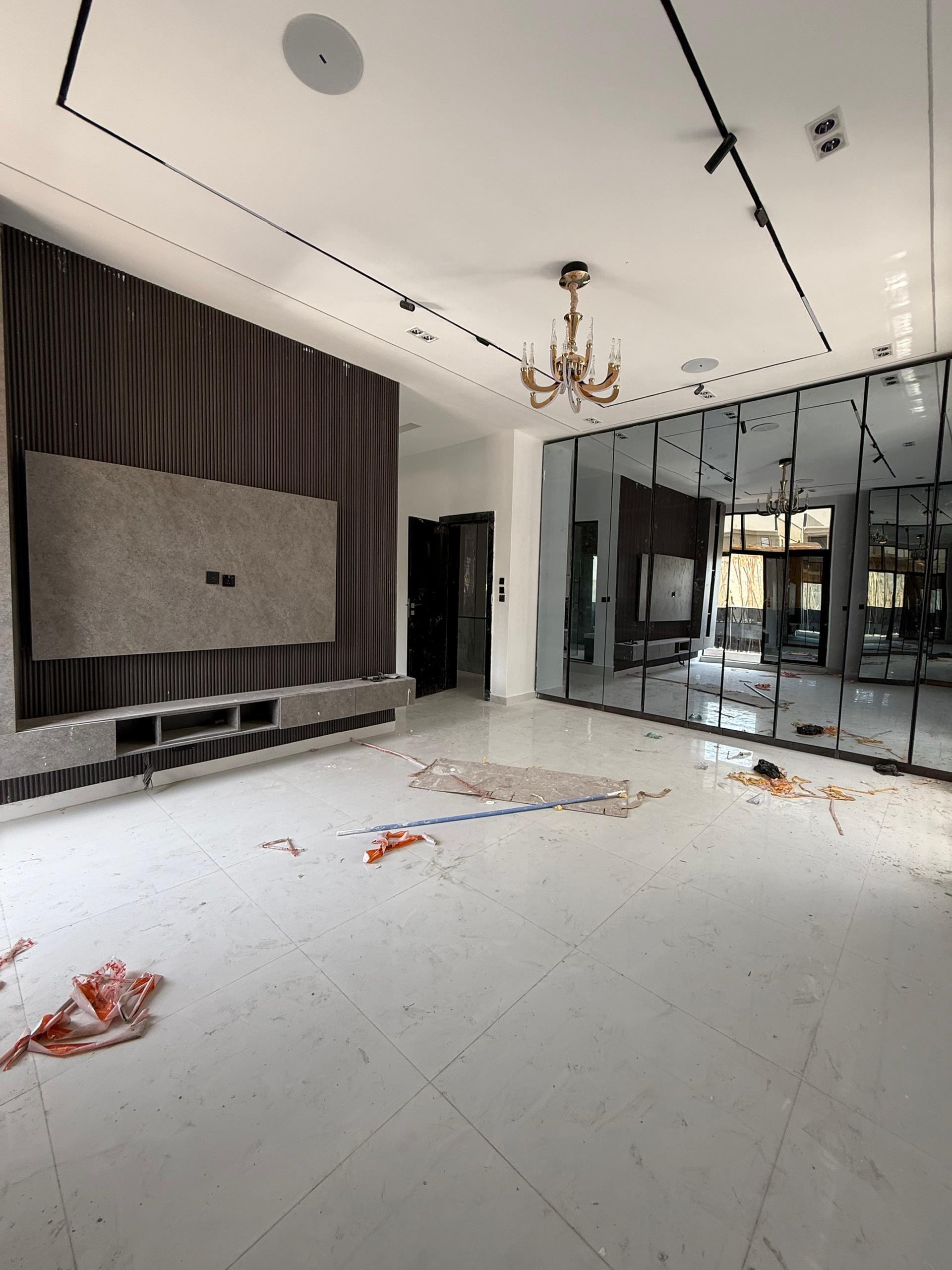 SPACIOUS 5 BEDROOM FULLY DETACHED DUPLEX WITH POOL FOR SALE - image 12