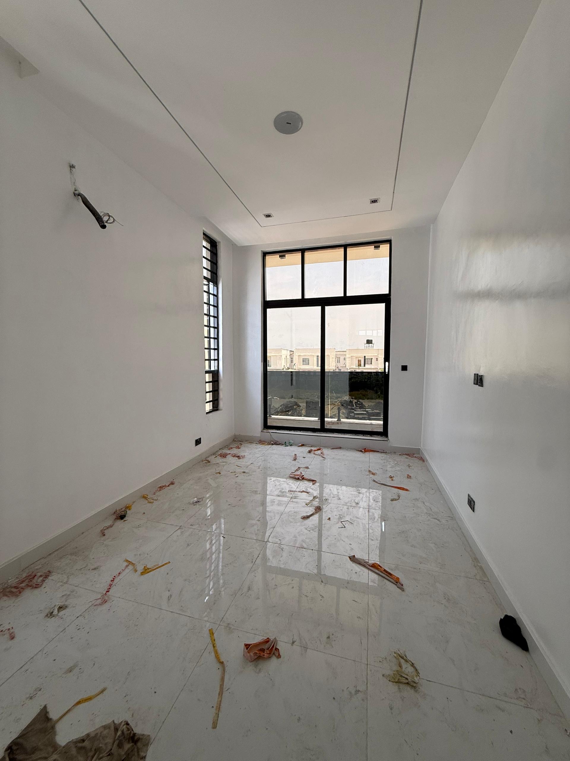 SPACIOUS 5 BEDROOM FULLY DETACHED DUPLEX WITH POOL FOR SALE - image 8