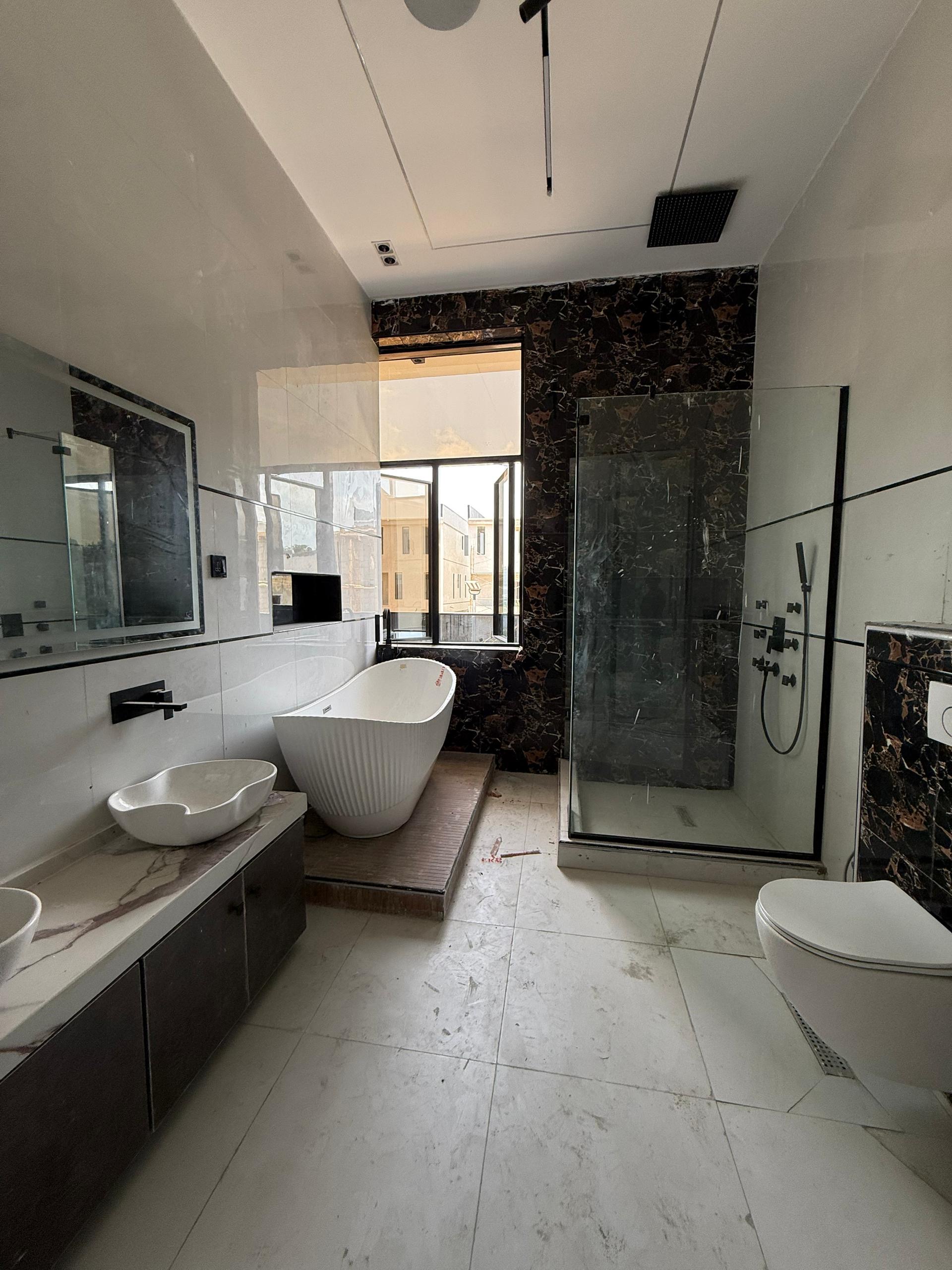 SPACIOUS 5 BEDROOM FULLY DETACHED DUPLEX WITH POOL FOR SALE - image 16