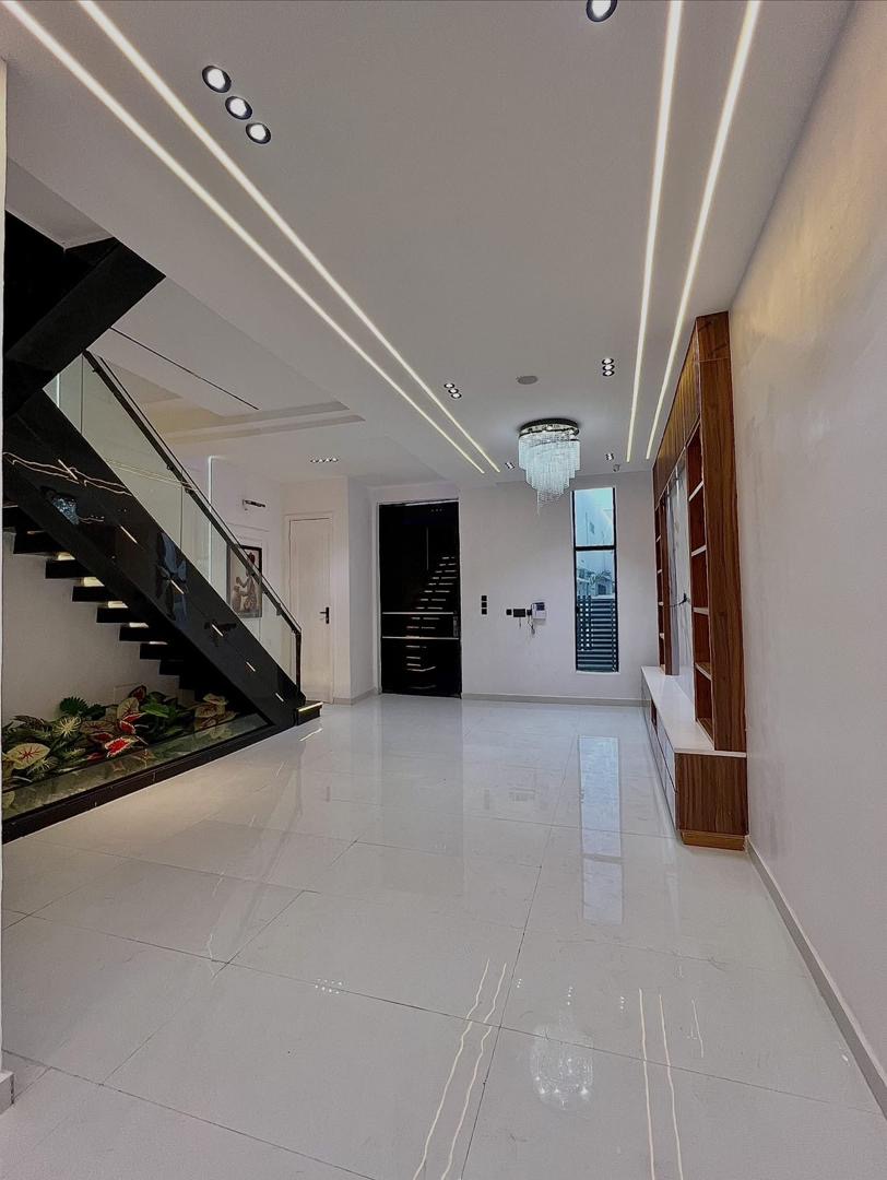₦370M  4 BEDROOM FULLY DETACHED HOME WITH SWIMMING POOL FOR SALE ‼️ - image 3