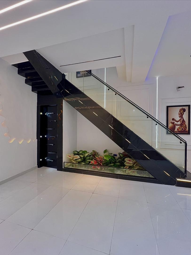 ₦370M  4 BEDROOM FULLY DETACHED HOME WITH SWIMMING POOL FOR SALE ‼️ - image 6