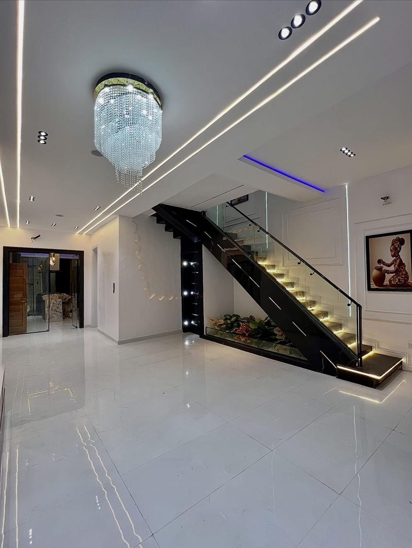 ₦370M  4 BEDROOM FULLY DETACHED HOME WITH SWIMMING POOL FOR SALE ‼️ - image 10