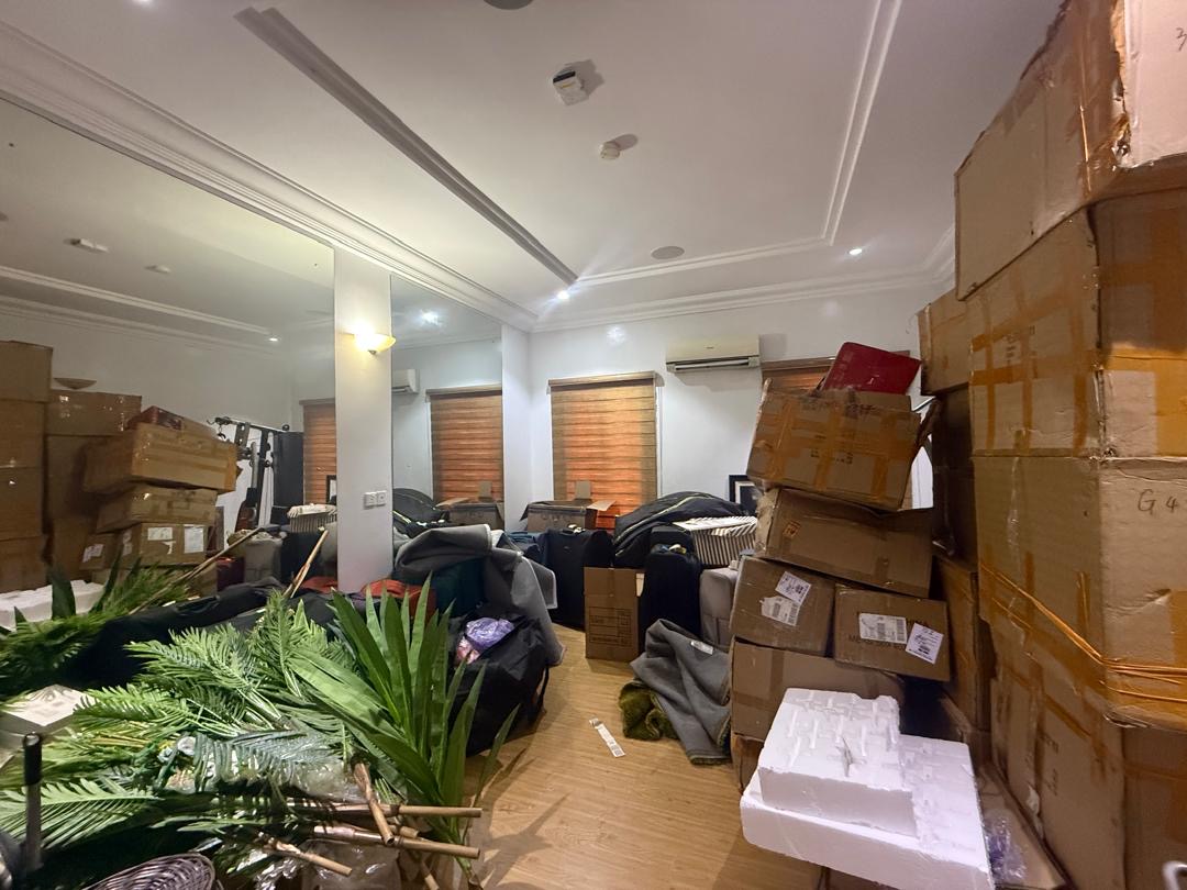 MANSION SITTING ON 1000SQM IN PINNOCK BEACH ESTATE, OSAPA LONDON LEKKI — FOR SALE ✨ - image 2