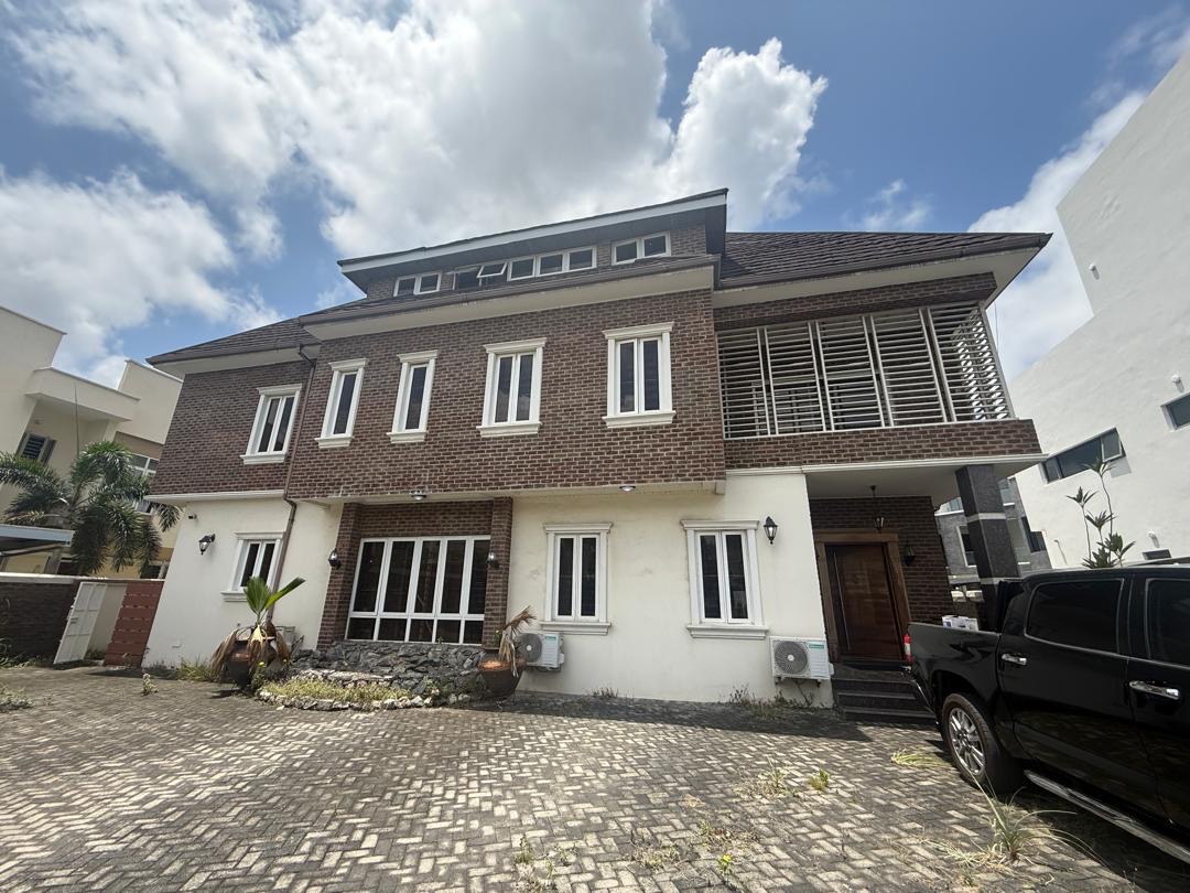 MANSION SITTING ON 1000SQM IN PINNOCK BEACH ESTATE, OSAPA LONDON LEKKI — FOR SALE ✨ - image 13