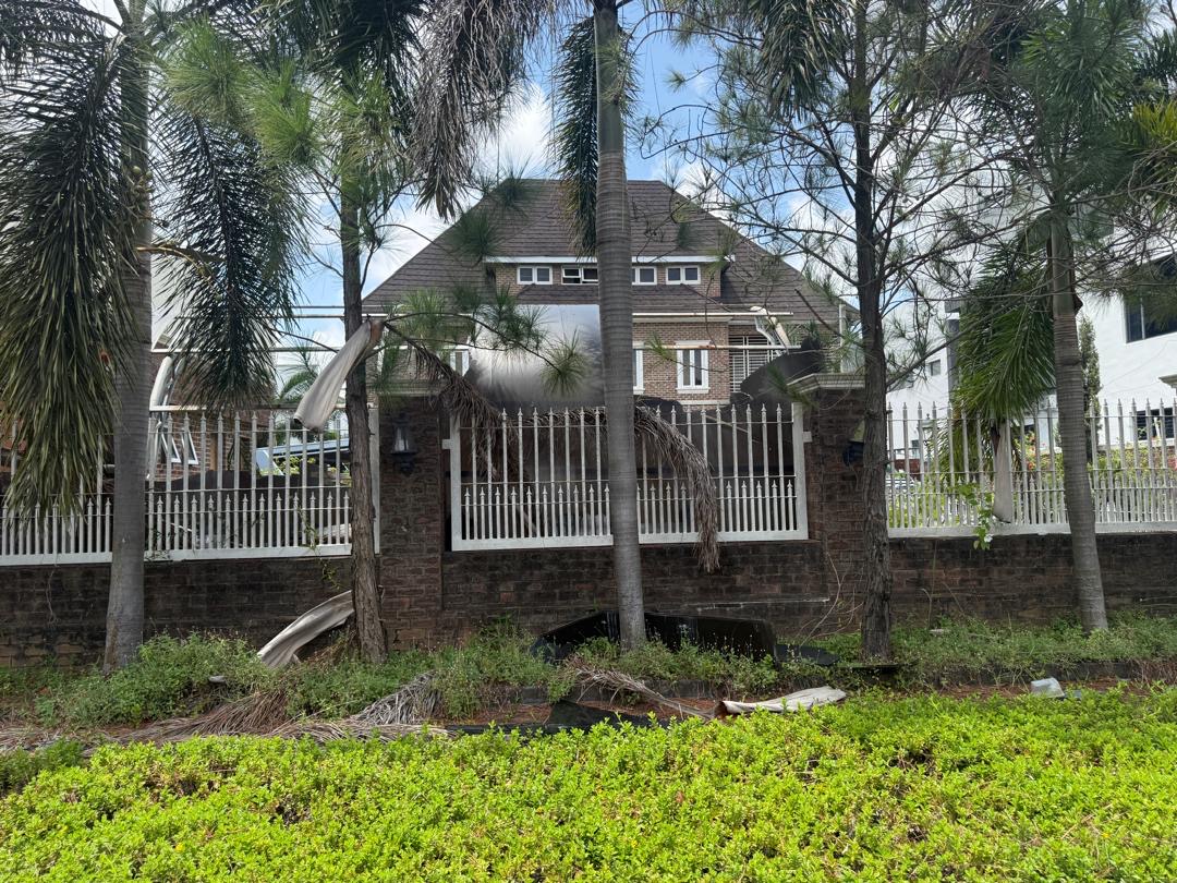 MANSION SITTING ON 1000SQM IN PINNOCK BEACH ESTATE, OSAPA LONDON LEKKI — FOR SALE ✨ - image 19