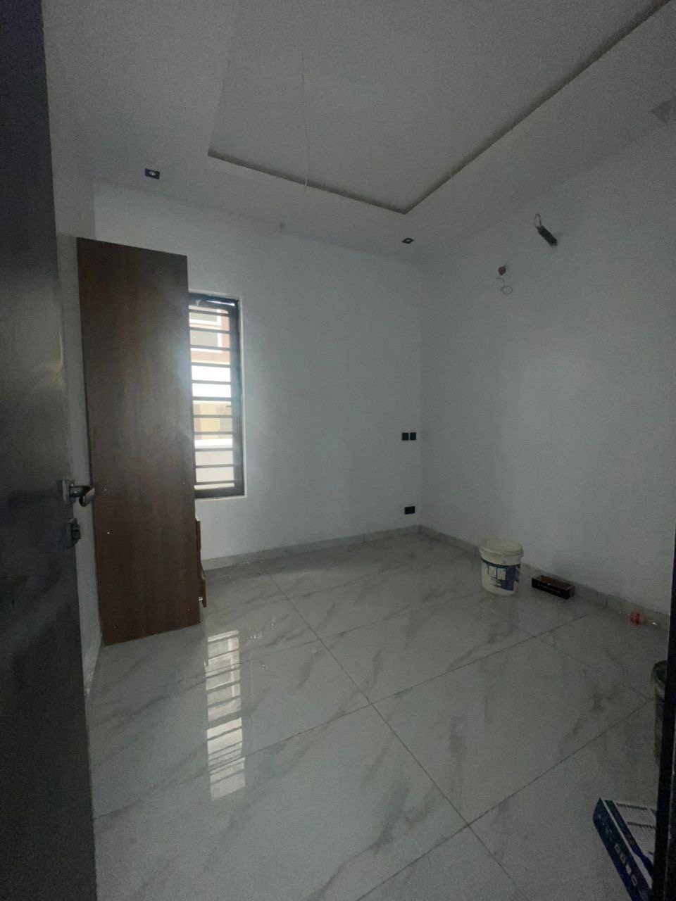 Rent comfort. Live luxury. - image 8