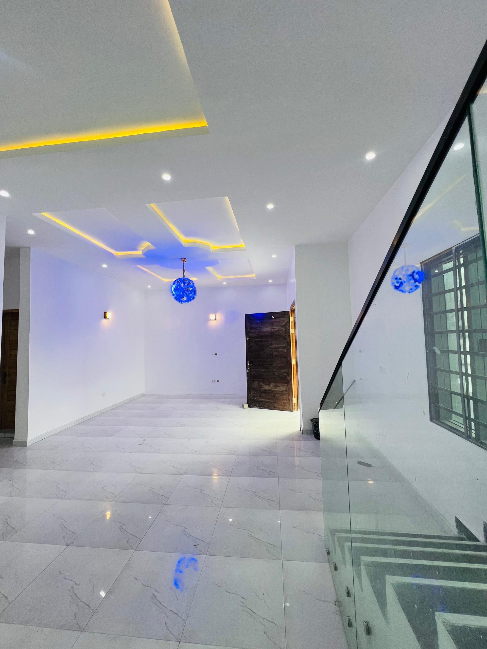 Move Into Comfort & Style - image 8