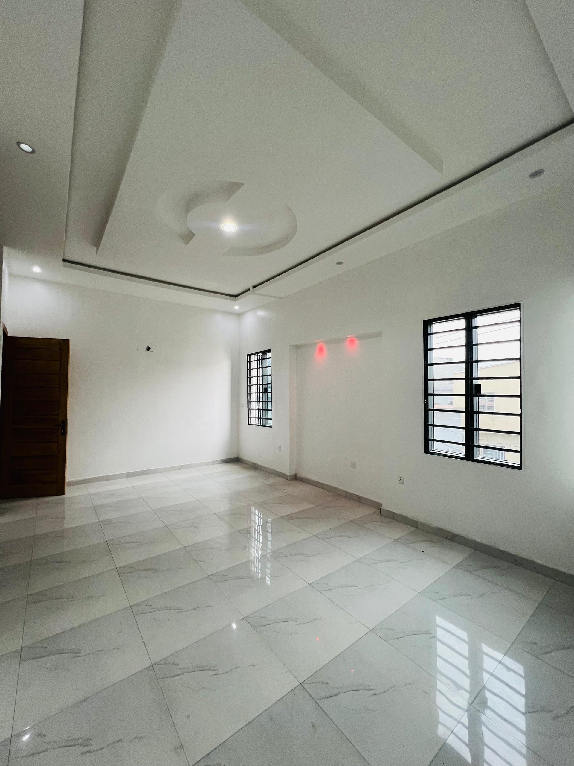 Move Into Comfort & Style - image 6