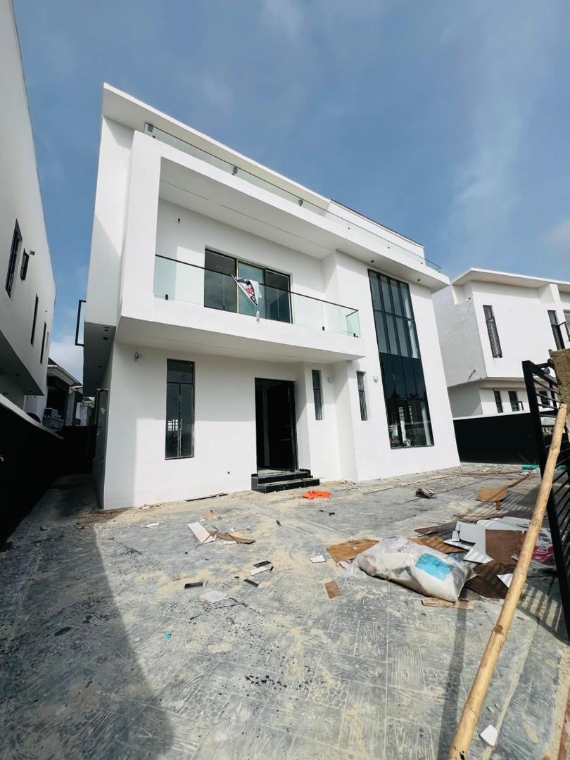 Elegant 4-Bedroom Homes Designed for Modern Living For SALE - image 14