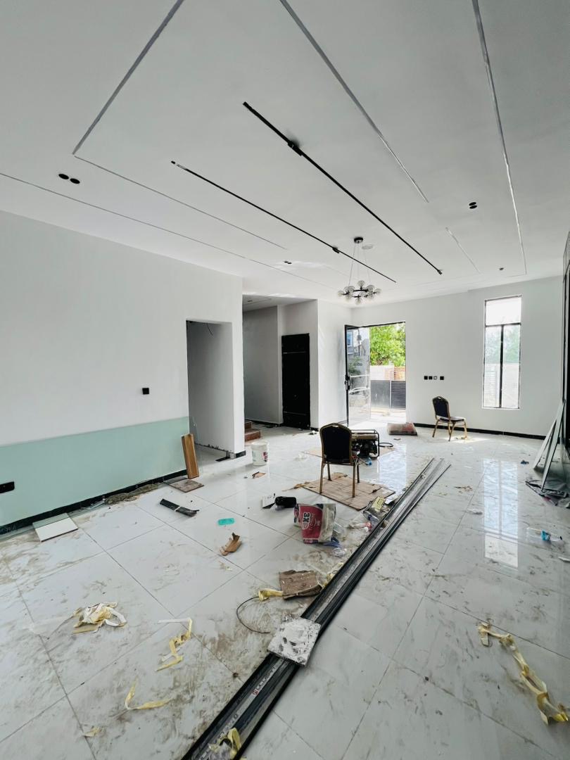 Elegant 4-Bedroom Homes Designed for Modern Living For SALE - image 4