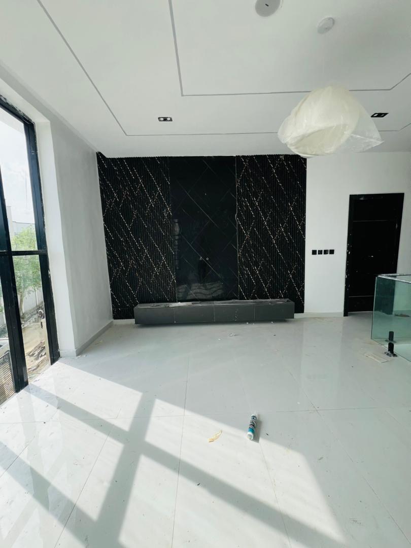 Elegant 4-Bedroom Homes Designed for Modern Living For SALE - image 6