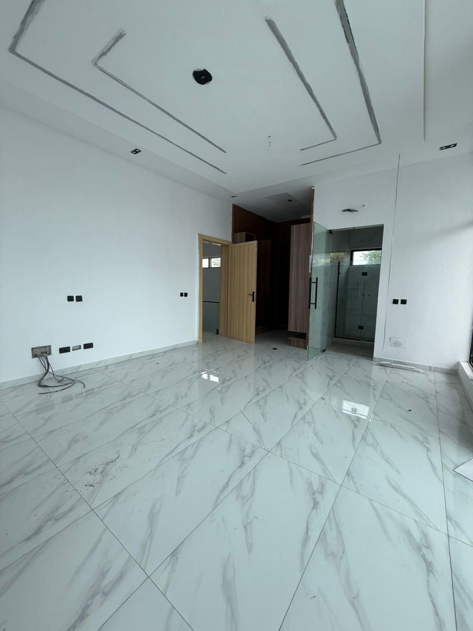 Live Big, Live Luxury — 5 Bedroom Detached Duplexes Available - image 5