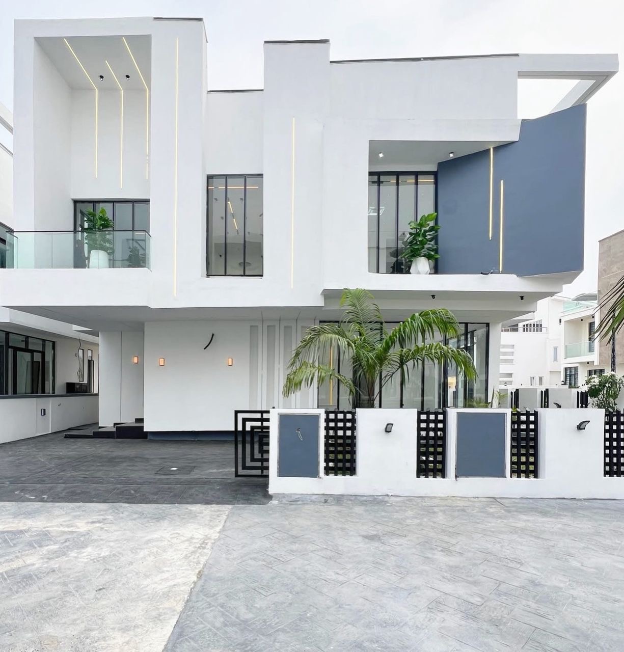 Only 1 Unit Left! -SPACIOUS 5-BEDROOM FULLY DETACHED DUPLEX WITH BQ