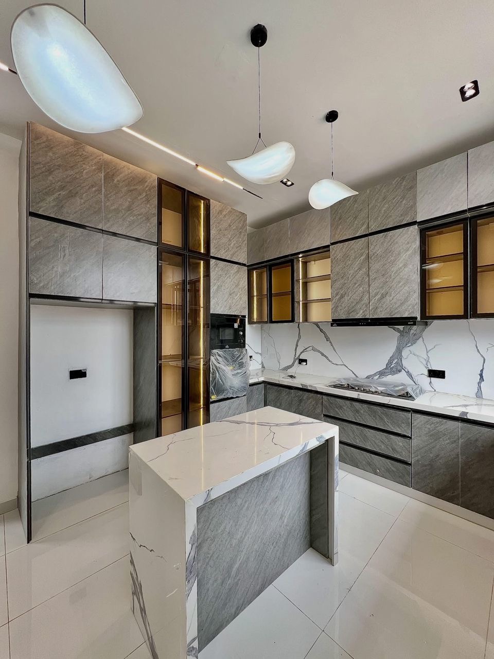 Only 1 Unit Left! -SPACIOUS 5-BEDROOM FULLY DETACHED DUPLEX WITH BQ