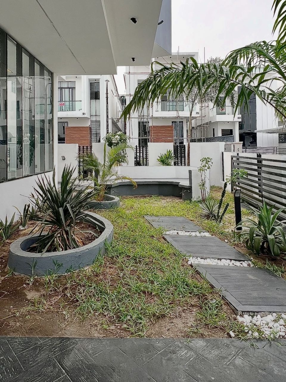 Only 1 Unit Left! -SPACIOUS 5-BEDROOM FULLY DETACHED DUPLEX WITH BQ