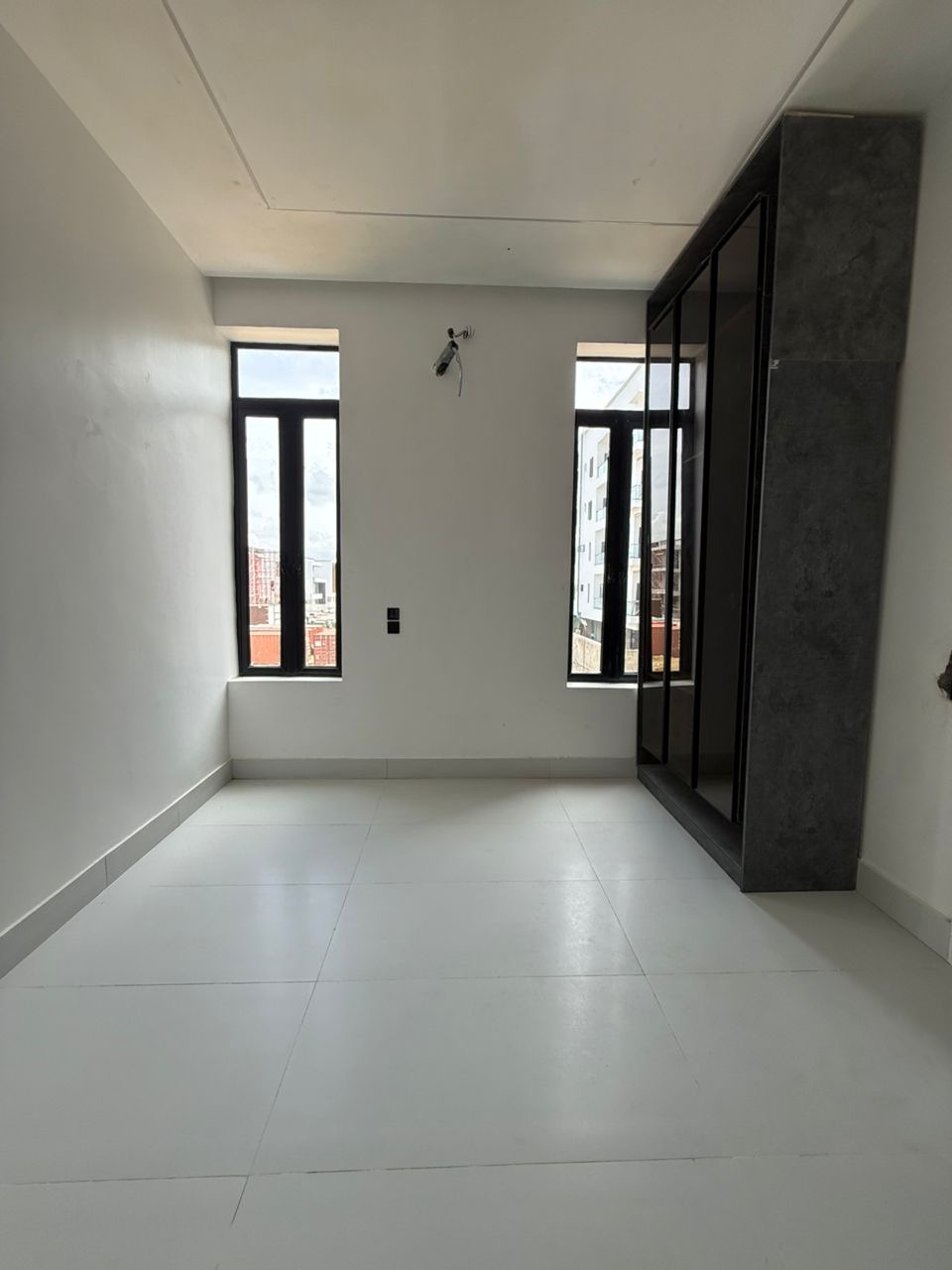 5 BEDROOM SEMI-DETACHED DUPLEX WITH SWIMMING POOL FOR SALE