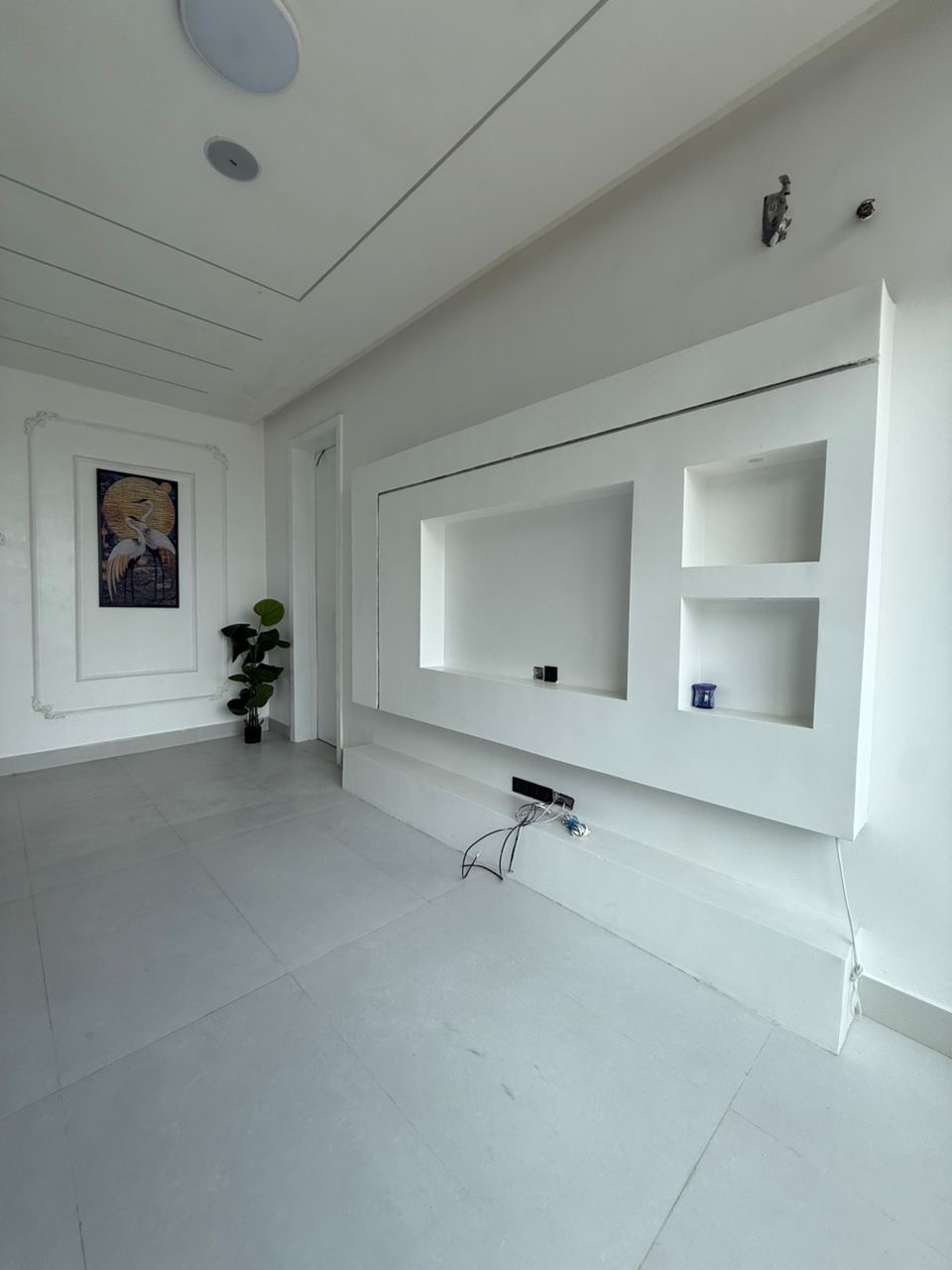 5 BEDROOM SEMI-DETACHED DUPLEX WITH SWIMMING POOL FOR SALE