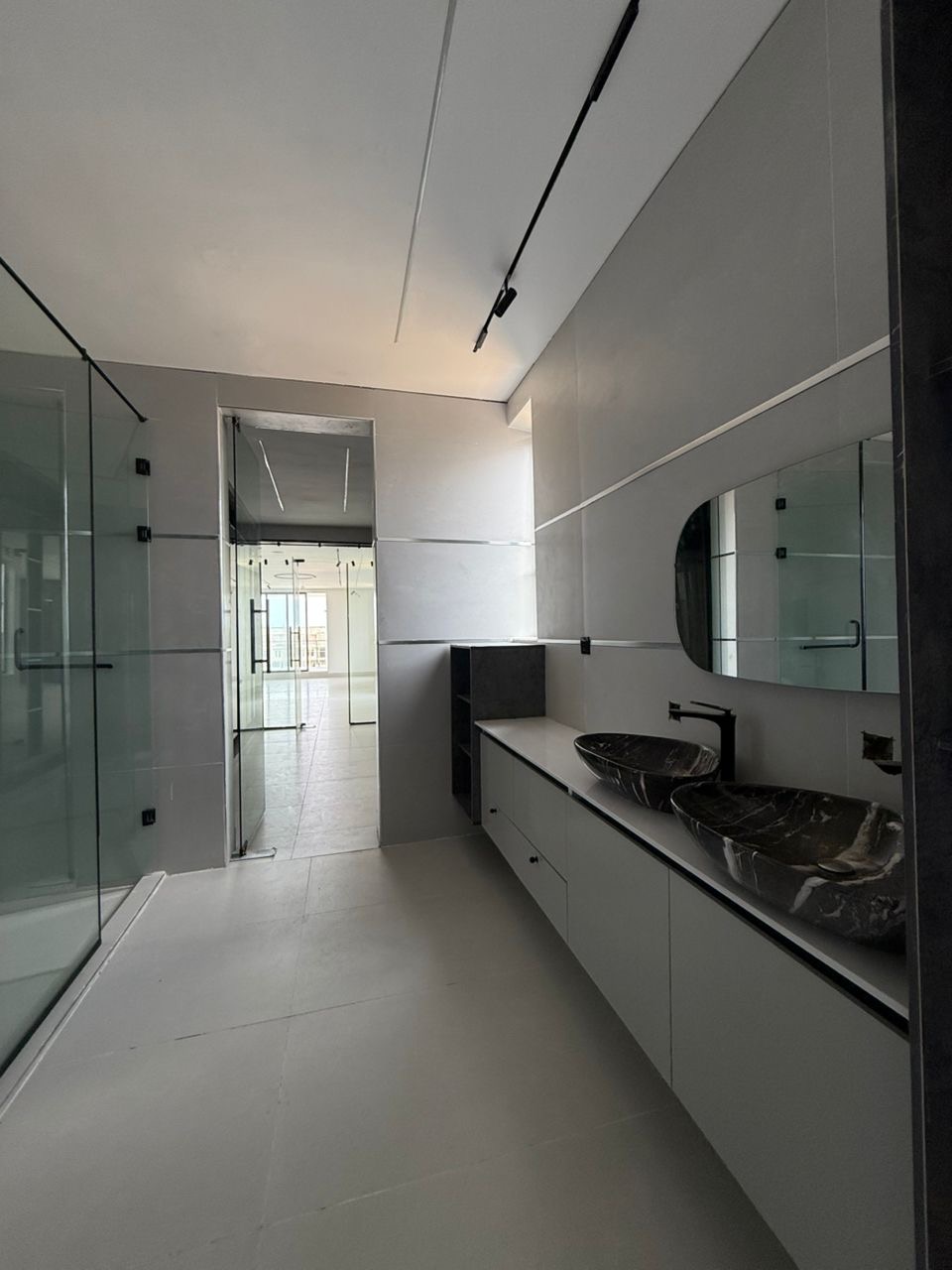 5 BEDROOM SEMI-DETACHED DUPLEX WITH SWIMMING POOL FOR SALE