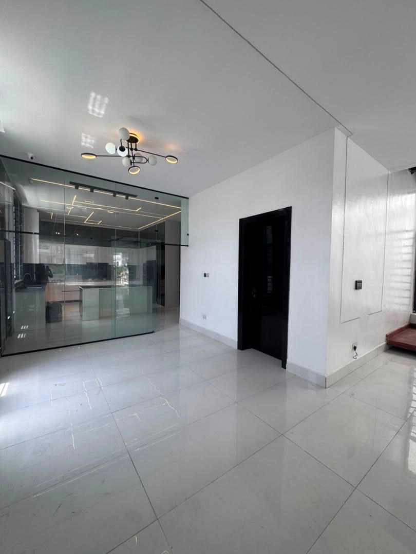 This home offers the perfect blend of comfort, elegance, security, and modern functionality in one of Lekki’s most desirable residential locations.