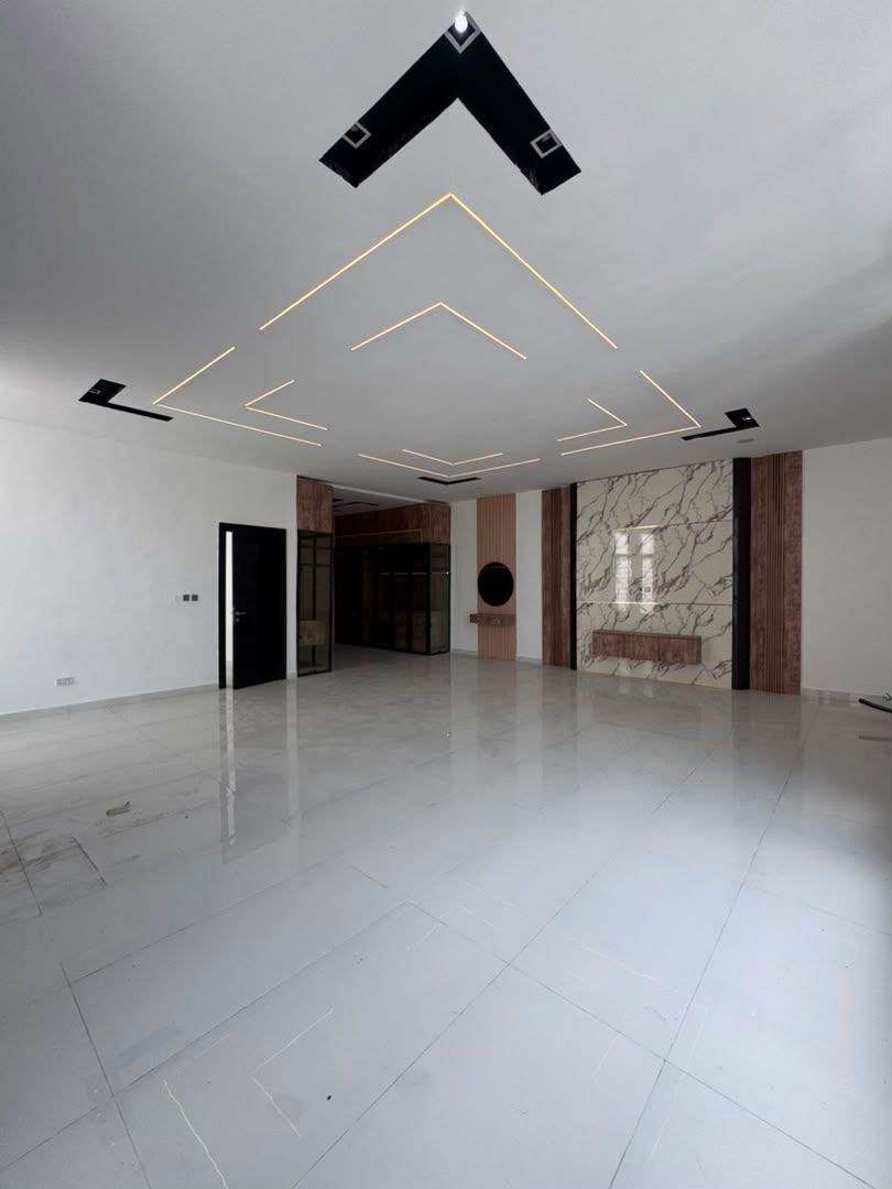 This home offers the perfect blend of comfort, elegance, security, and modern functionality in one of Lekki’s most desirable residential locations.