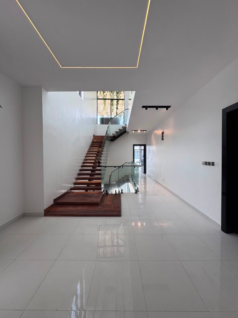 This home offers the perfect blend of comfort, elegance, security, and modern functionality in one of Lekki’s most desirable residential locations.