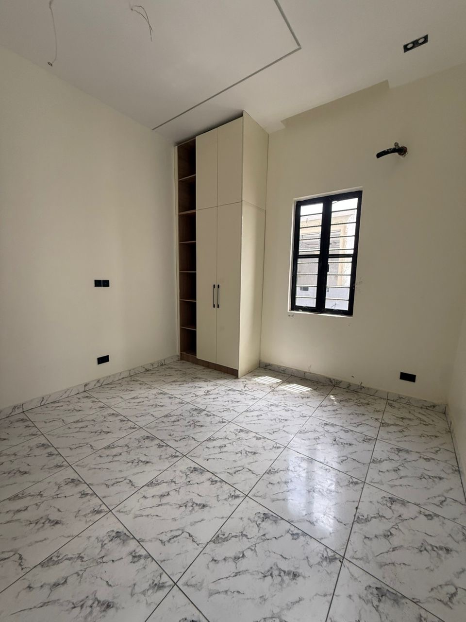 Whether you’re buying for your family or as an investment, this property offers excellent value, comfort, and long-term appreciation potential.