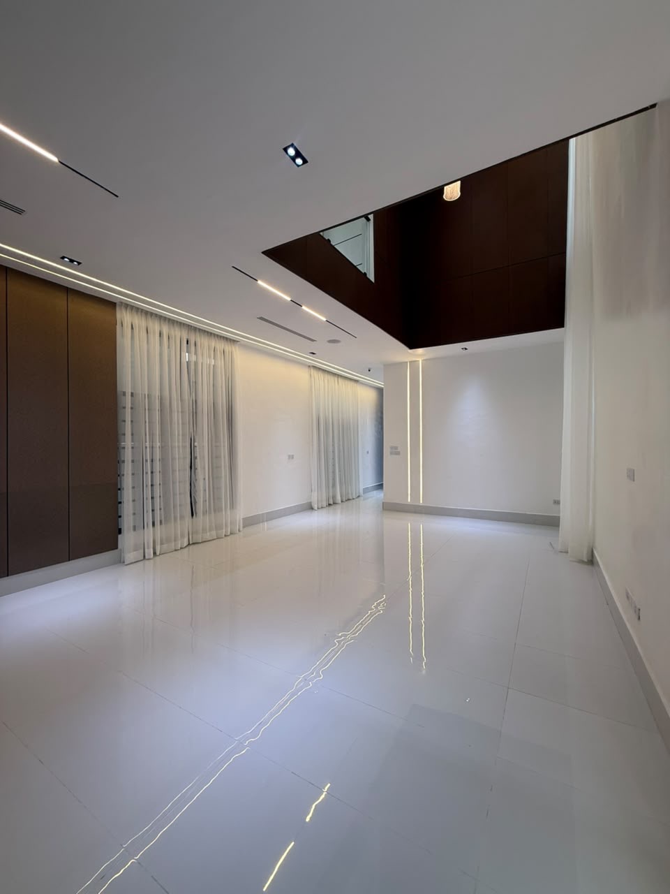 NEWLY BUILT 5 BEDROOM FULLY DETACHED SMART DUPLEX FOR SALE