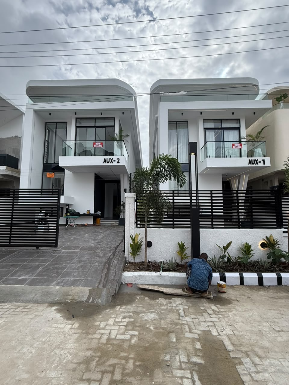 NEWLY BUILT 5 BEDROOM FULLY DETACHED SMART DUPLEX FOR SALE