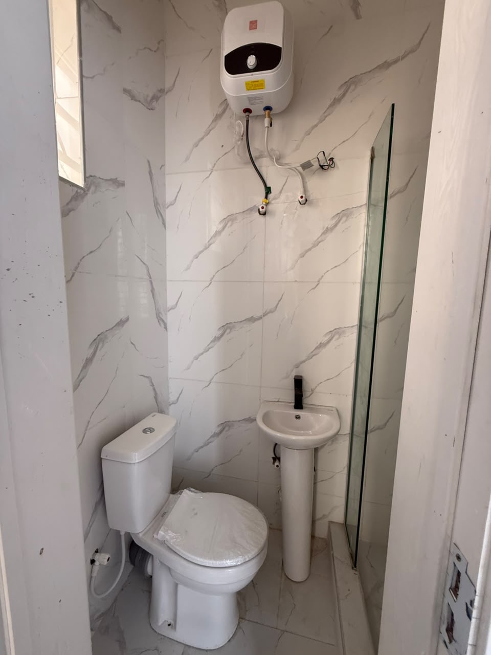 Own a beautifully crafted fully detached duplex in the heart of Ikota,