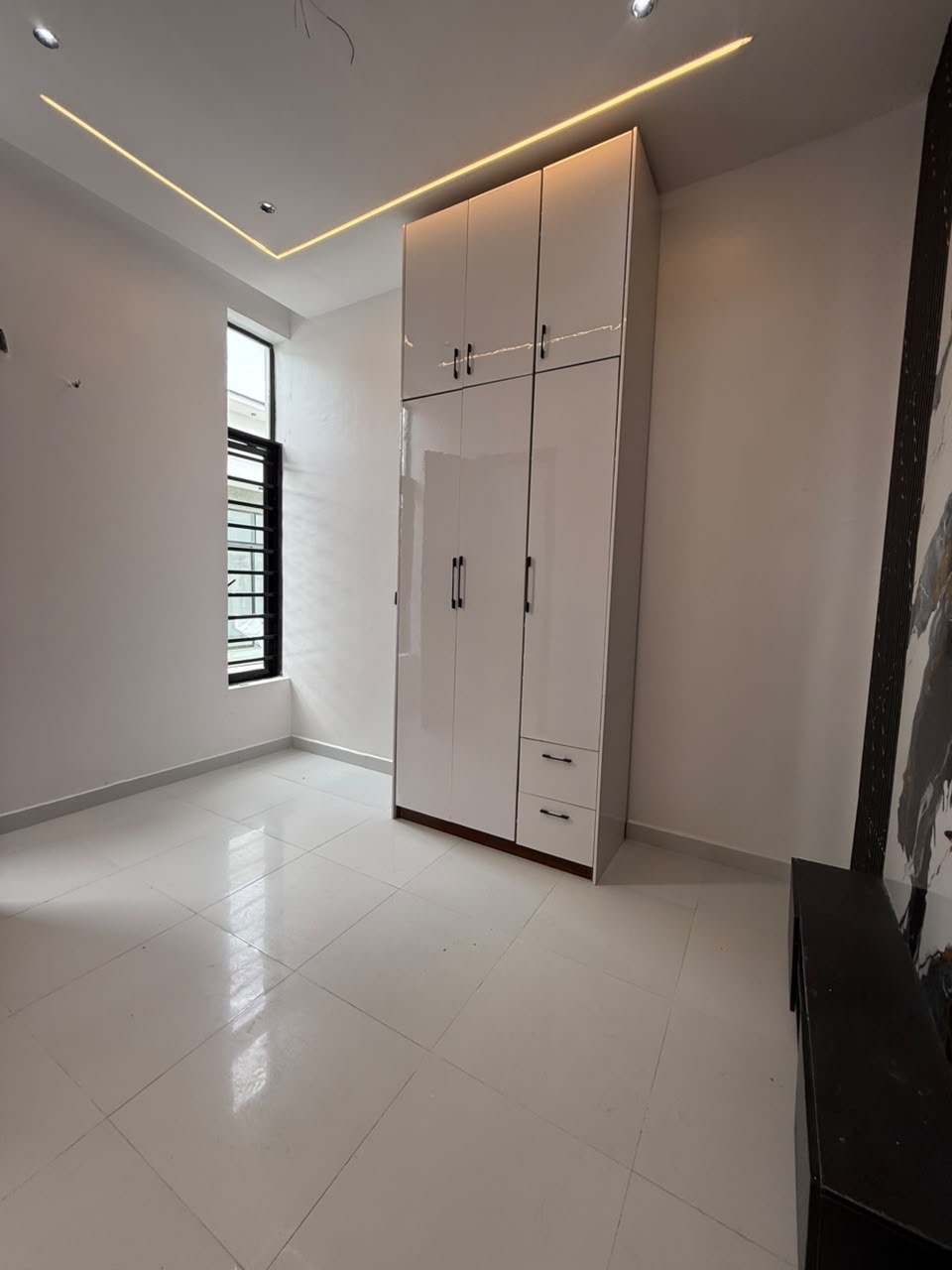 this home offers premium finishing, excellent functionality, and long-term value in the heart of Lekki.