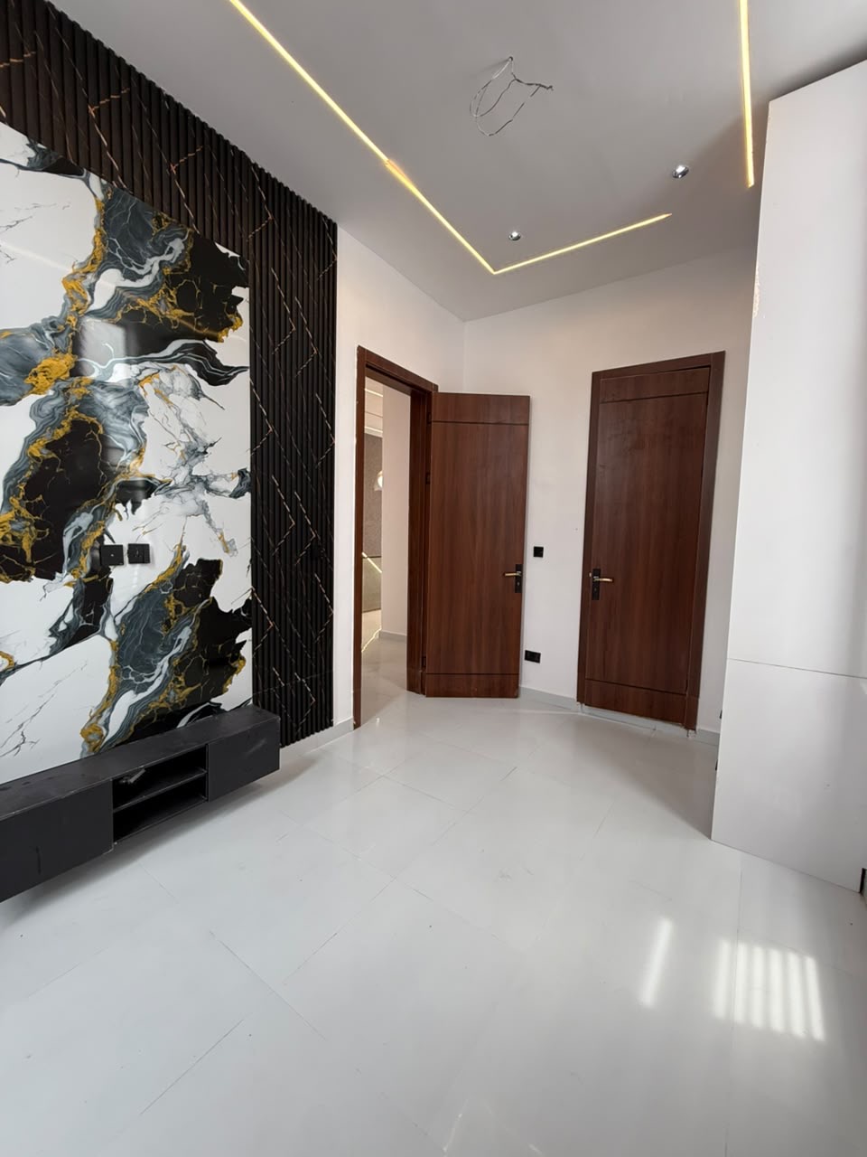this home offers premium finishing, excellent functionality, and long-term value in the heart of Lekki.