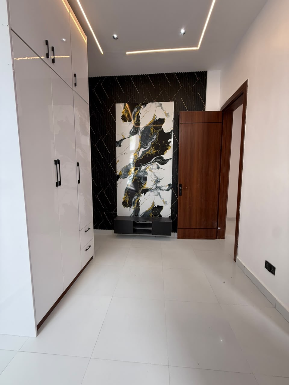 this home offers premium finishing, excellent functionality, and long-term value in the heart of Lekki.
