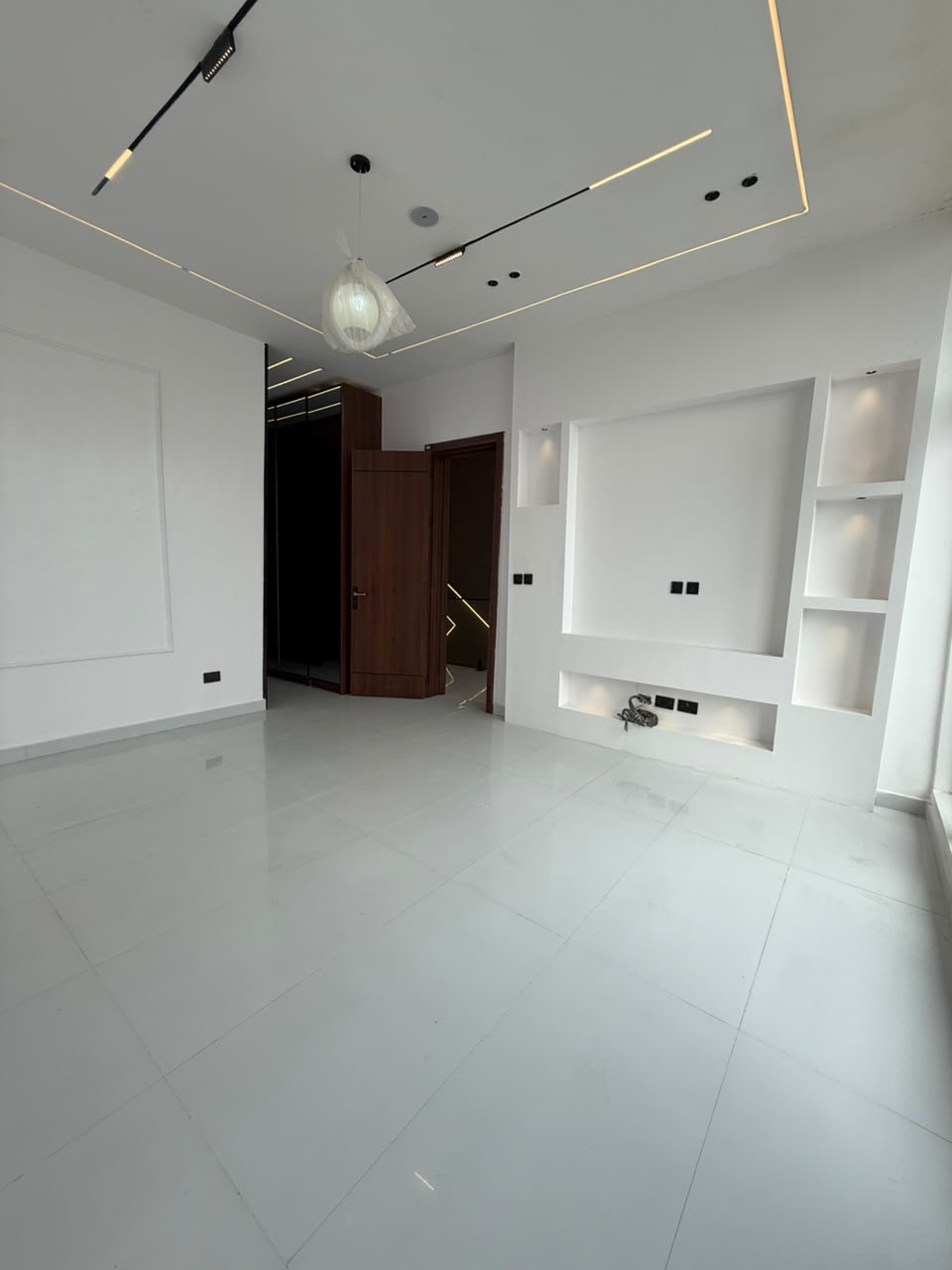 this home offers premium finishing, excellent functionality, and long-term value in the heart of Lekki.