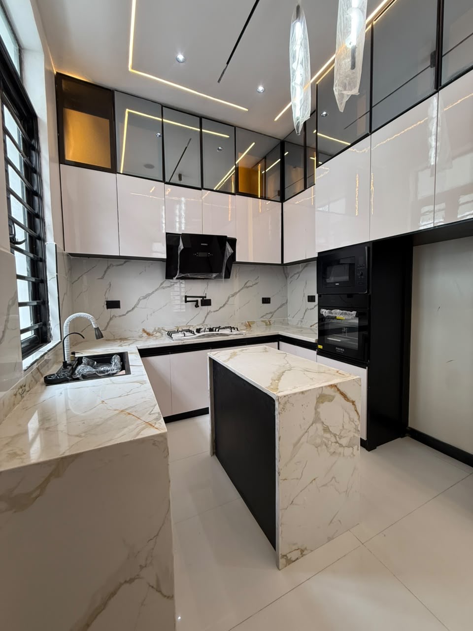 this home offers premium finishing, excellent functionality, and long-term value in the heart of Lekki.