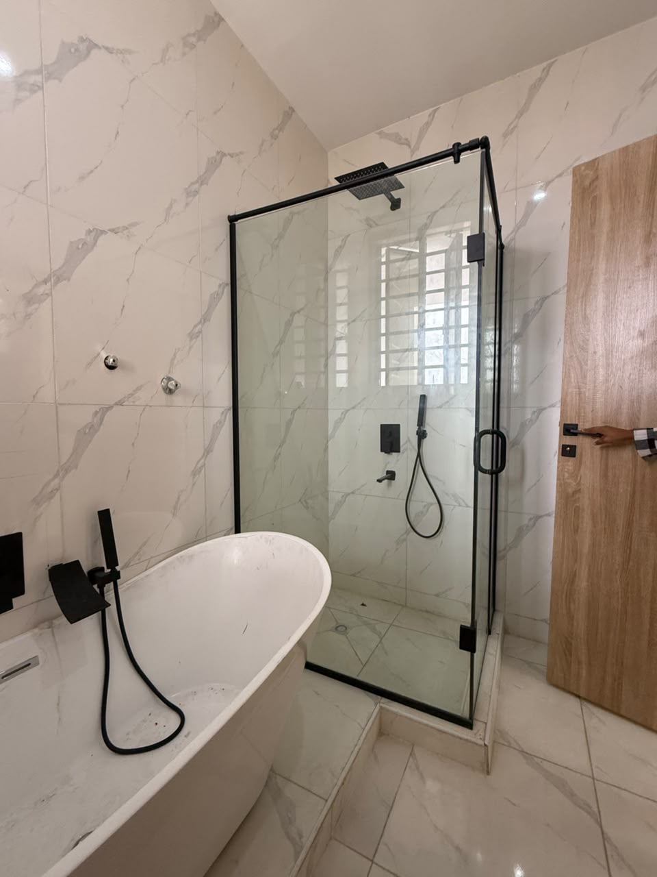 A brand-new home in a secure and well-connected part of Sangotedo. Pay and move-in