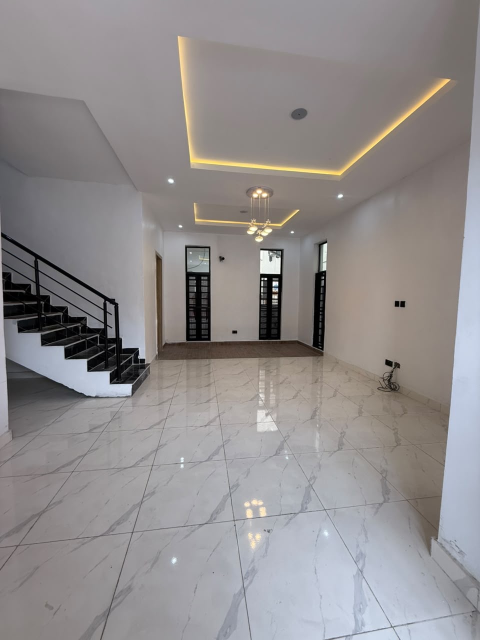 A brand-new home in a secure and well-connected part of Sangotedo. Pay and move-in