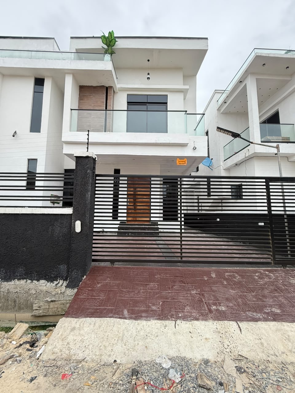 A brand-new home in a secure and well-connected part of Sangotedo. Pay and move-in
