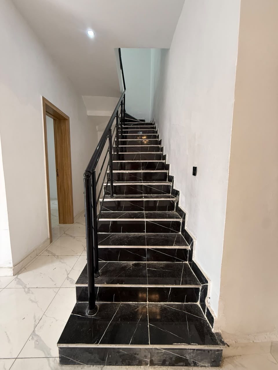 A brand-new home in a secure and well-connected part of Sangotedo. Pay and move-in