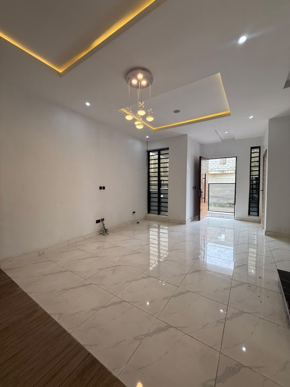 A brand-new home in a secure and well-connected part of Sangotedo. Pay and move-in