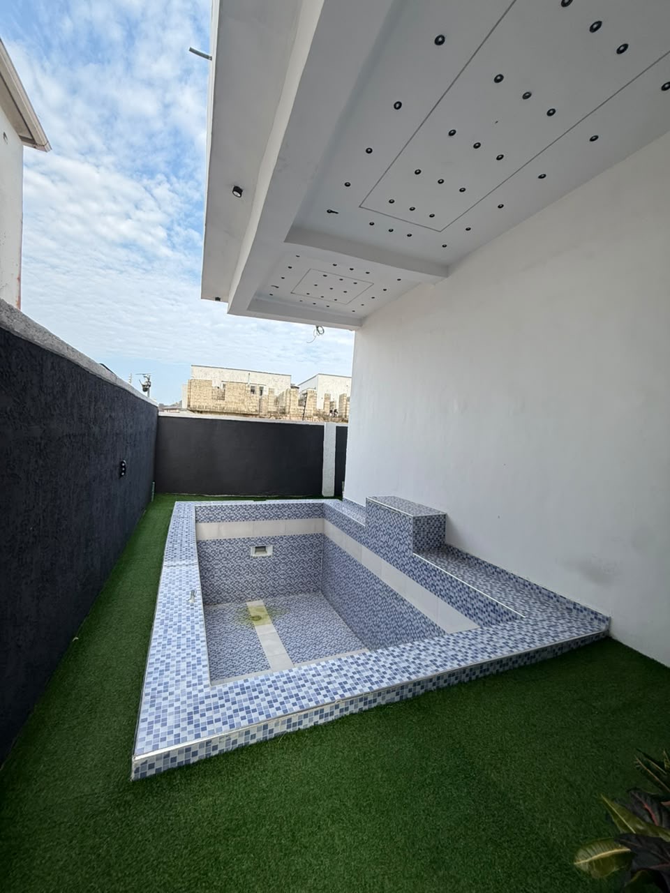 A brand-new family home in a secure and well-connected part of Sangotedo — ideal for comfortable living or long-term investment