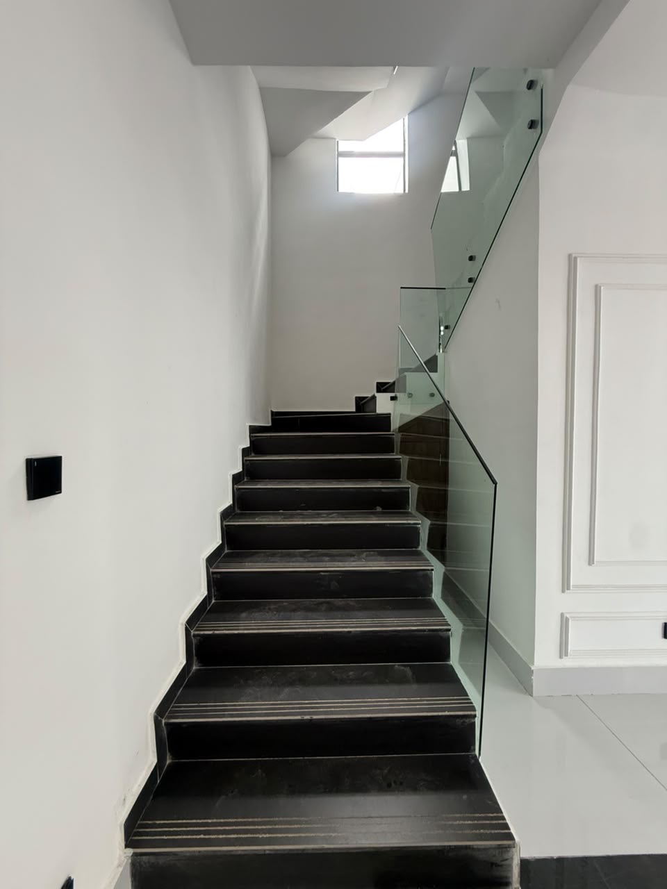 A premium home offering comfort, privacy, and modern convenience in one of Lekki’s sought-after residential locations.