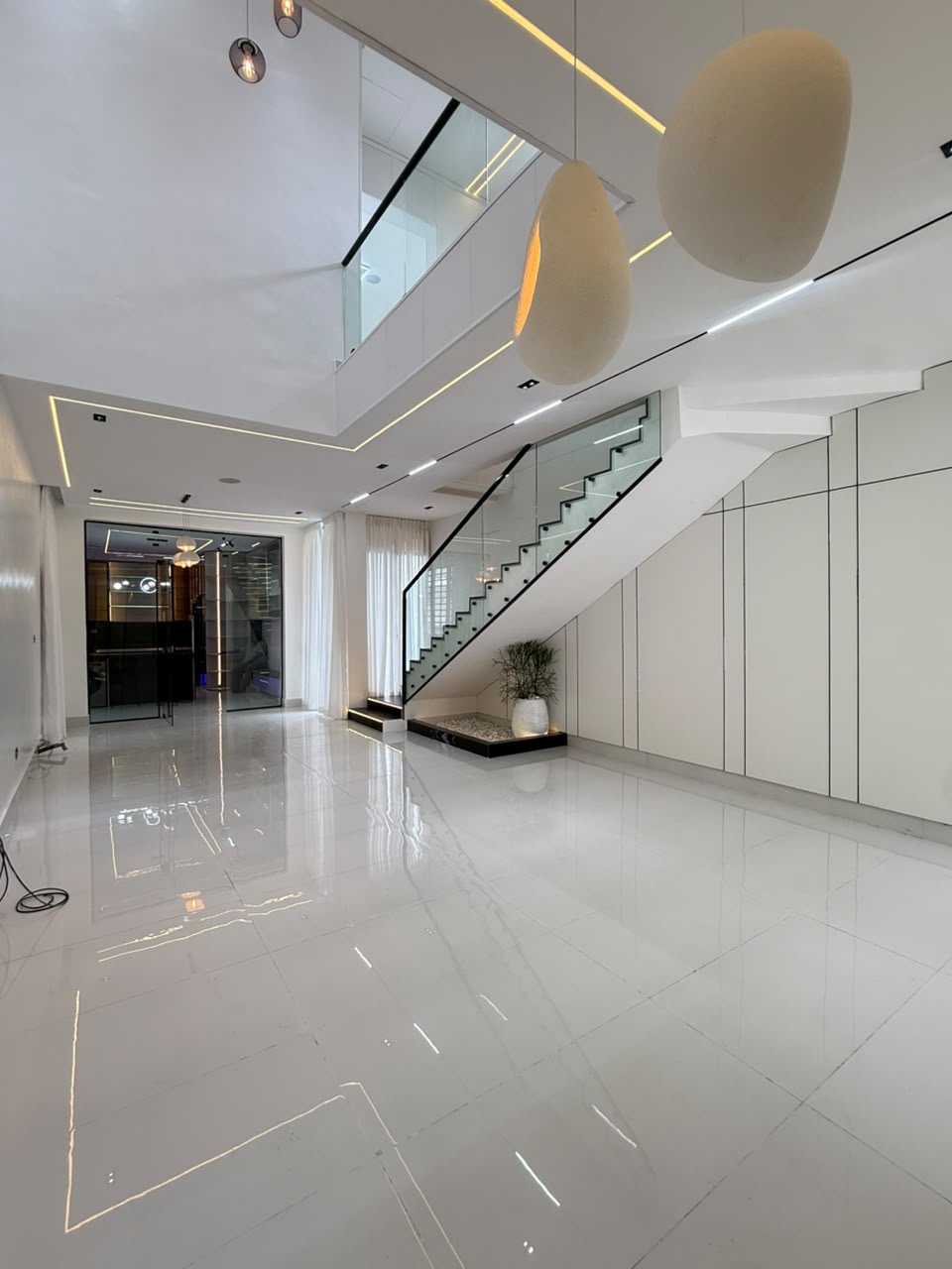 A well-finished contemporary home for buyers who want space, modern technology, privacy, and premium comfort in Orchid, Lekki.