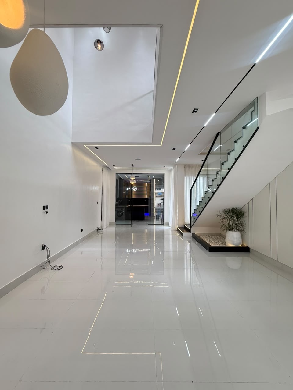 A well-finished contemporary home for buyers who want space, modern technology, privacy, and premium comfort in Orchid, Lekki.