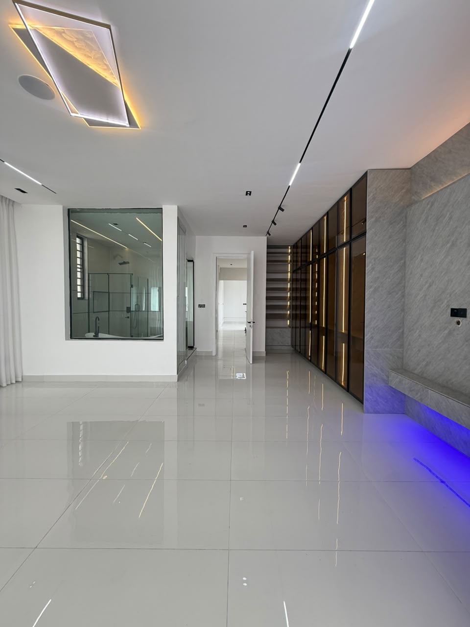 A well-finished contemporary home for buyers who want space, modern technology, privacy, and premium comfort in Orchid, Lekki.